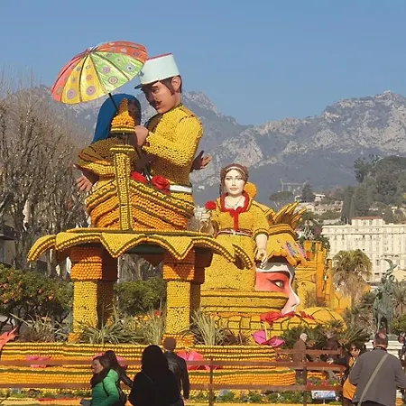 Neuf Centre Au Calme מנטון